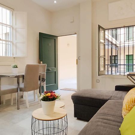 Homeyseville-Bright Apartment At Santa Cruz 4 Pax, Parking Optional Екстер'єр фото