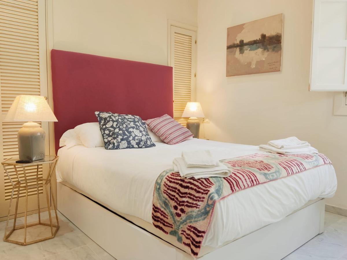 Homeyseville-Bright Apartment At Santa Cruz 4 Pax, Parking Optional Екстер'єр фото